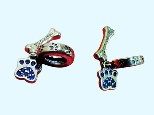 Charm Argento Zampa & Osso Scritta