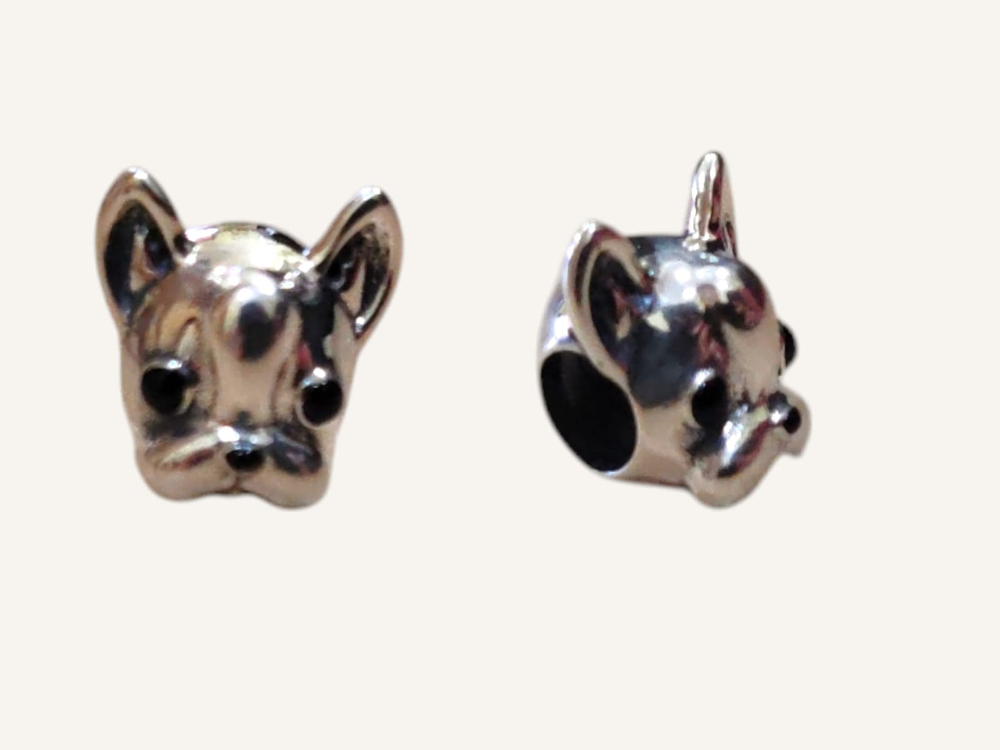 Charm Argento Bulldog